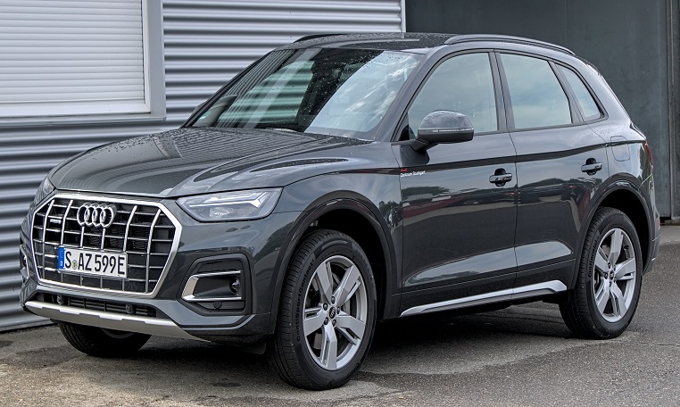 How Much Is It To Ride A Audi Q5 In Dubai 